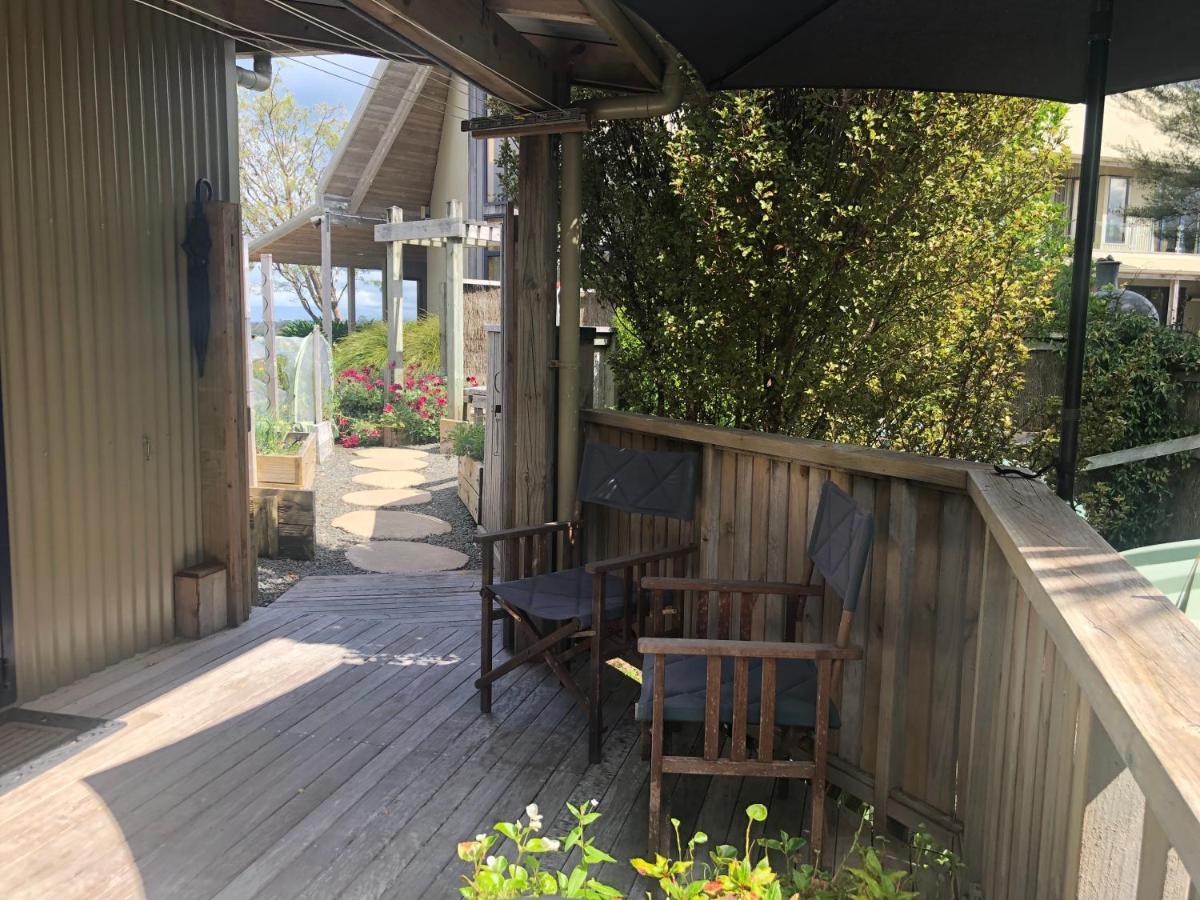 דירות Tawharanui Kaka Ridge Retreat Bush Hideaway מראה חיצוני תמונה